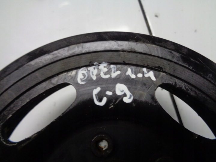 OPEL ASTRA J 1.4 16V ШКИВ 55571403, фото 3
