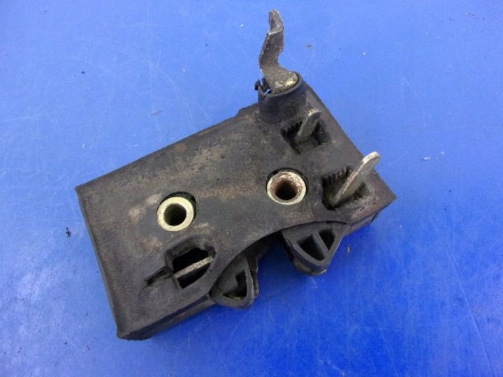 Замок правой передней двери AUDI 80 AVANT (8C, B4) 893837016C 1.9L дизель, фото 1