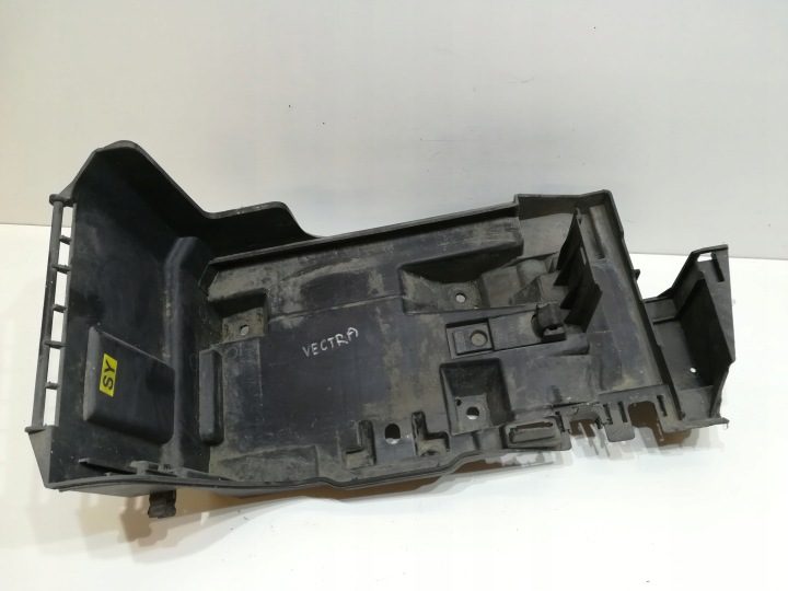Площадка аккумулятора корпус Opel Vectra C 13111797, фото 1