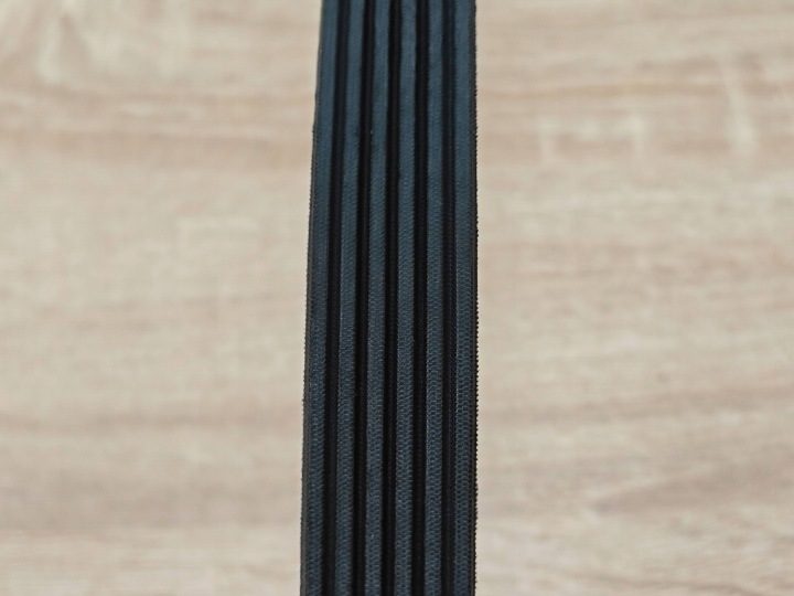 РЕМЕНЬ WIELOKLINOWY 6PK1157 BMW 2.0D G26 G20 G42 7926093 21 л.с., фото 2