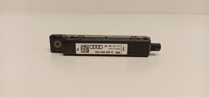 AUDI A3 8V УСИЛИТЕЛЬ АНТЕННЫ 8V4035225D, фото 1
