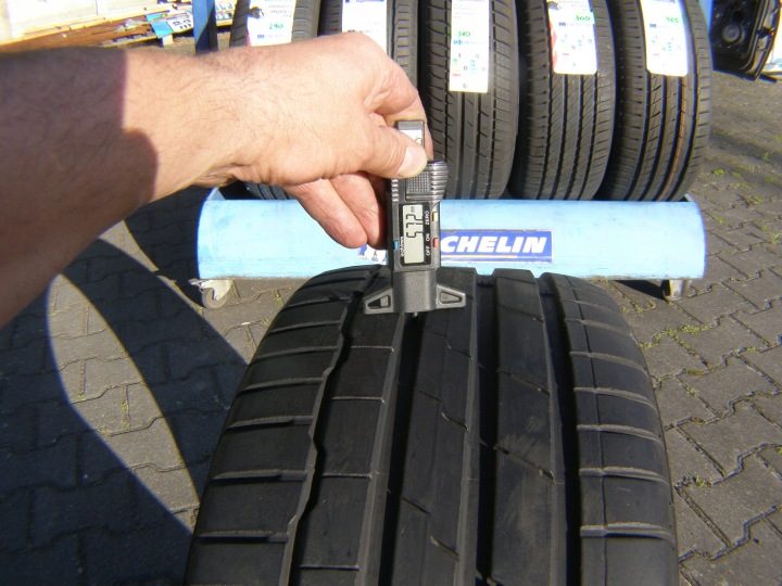 Шина HANKOOK Летняя 245/45 R18 100Y XL Ventus S1 evo3 K127, фото 7