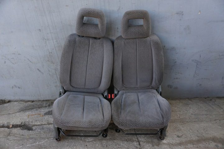 Suzuki Grand Vitara I сиденье передние 5D 98-05r европа комплект, фото 1