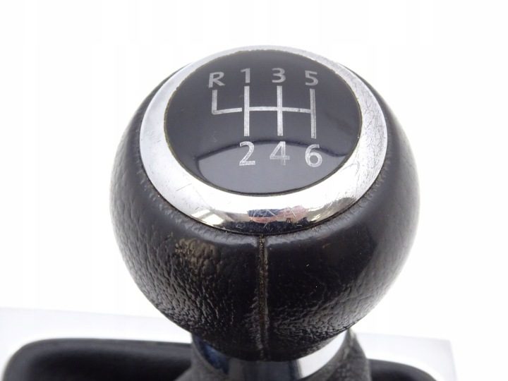 ЧЕХОЛ РУЧКА ПЕРЕКЛЮЧЕНИЯ ПЕРЕДАЧ 6 ПЕРЕДАЧ VW PASSAT B6 3C0711113A NR17, фото 3