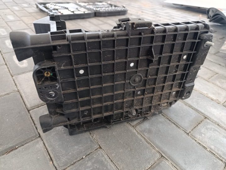 Mercedes A W177 корпус ,площадка аккумулятора, фото 3