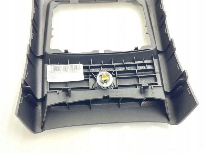 Задняя решетка вентиляционная BMW 3 (F30, F80) 9218909 3.0L дизель 2017, фото 2