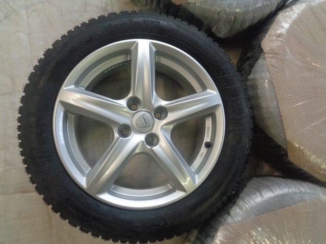 КОЛЕСА 16 RENAULT DACIA 4x100 ET38 6,5J KLEBER 205/55R16 91H, фото 2