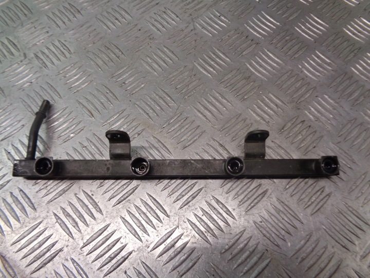 ТОПЛИВНАЯ РАМПА DAEWOO NUBIRA 1.6 16V, фото 1