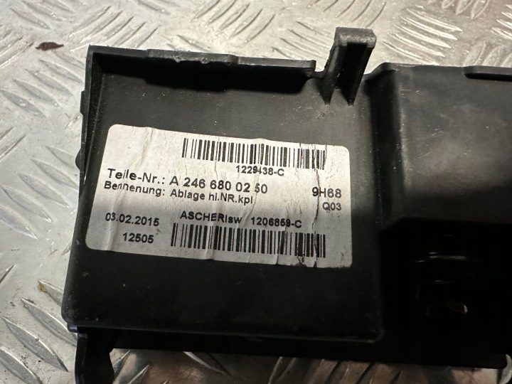 Mercedes W246 бардачок гнездо 12V, фото 3