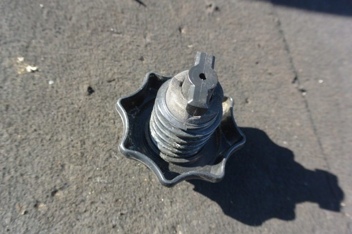 Оригинальный болт для запасного колеса VW 1K0803899D, фото 4