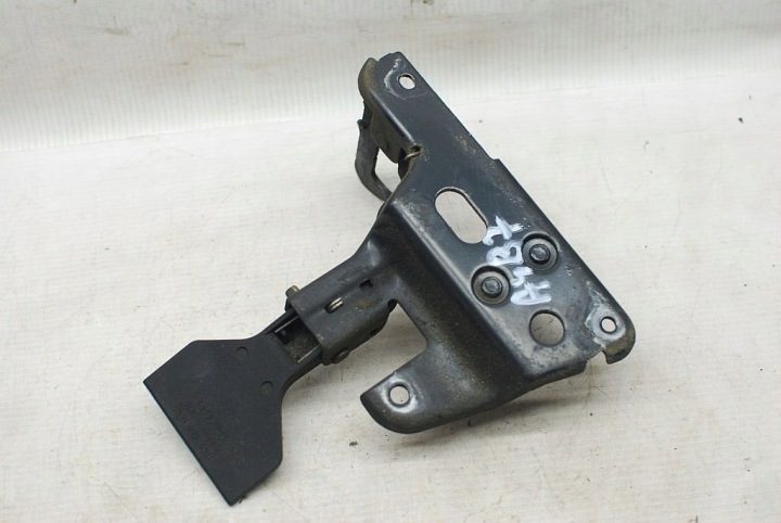 Audi A4 B7, Seat Exeo 2008-2014 замок капота двигателя 8E0823480F, фото 2