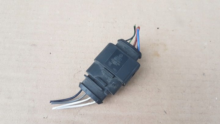 Разъем Audi OE 1J0973724, фото 1