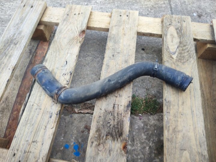 Шланг воды Opel Astra J 1.4 турбо 13251426, фото 1