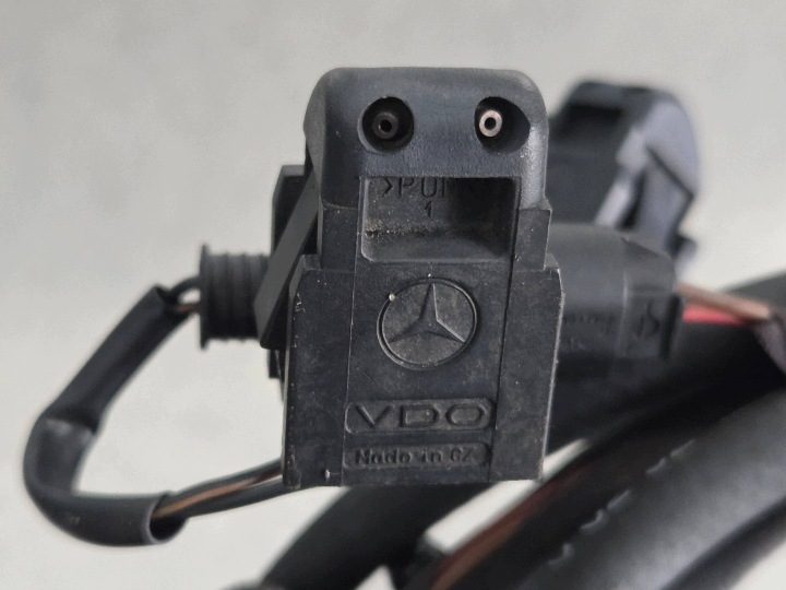 Mercedes W211 Омыватели лобового стекла трубка форсунки A2118600292 M-1031, фото 3