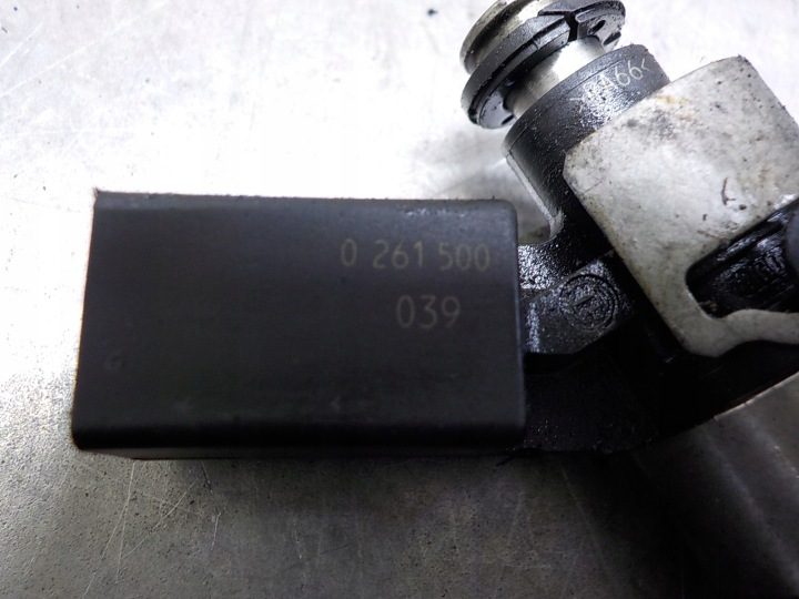 AUDI A3 II 8P 2.0 TFSI ФОРСУНКА 0261500039 06F906036G, фото 4