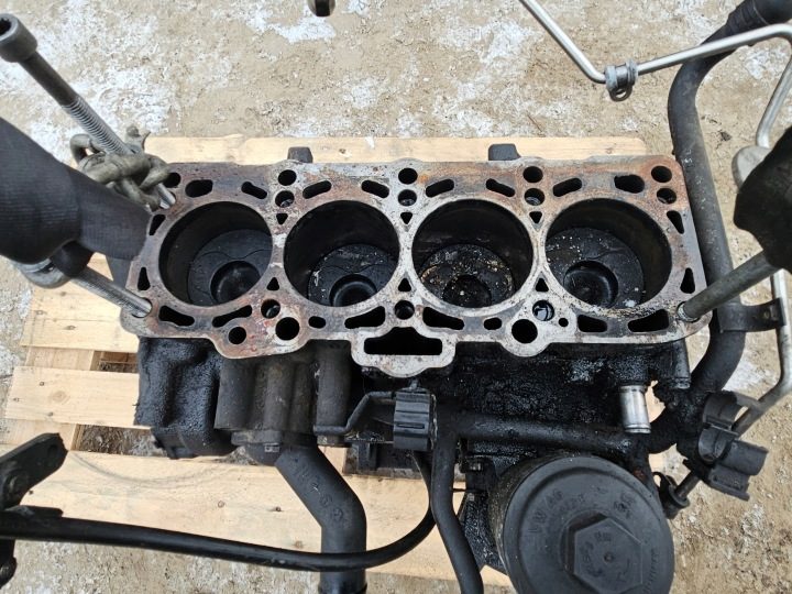 БЛОК ПОРШНИ AUDI VW T5 1.9 TDI BRR BRS, фото 1