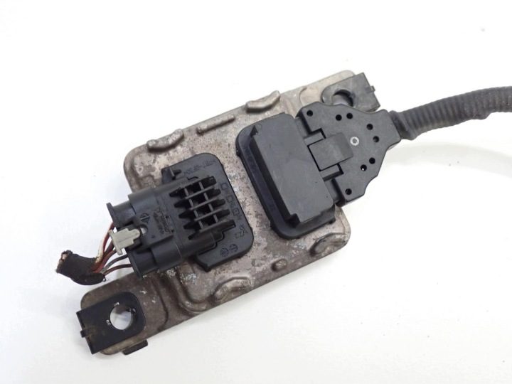 Лямбда-зонд NOX оригинал 04L907805BG VW Passat B8 2.0 TDI DFG 17 г., фото 4