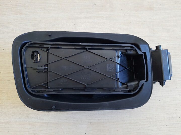 ЛЮЧОК ГОРЛОВИНЫ БЕНЗОБАКА AUDI Q3 83A 83F SPORTBACK LY3U 83F809906, фото 2