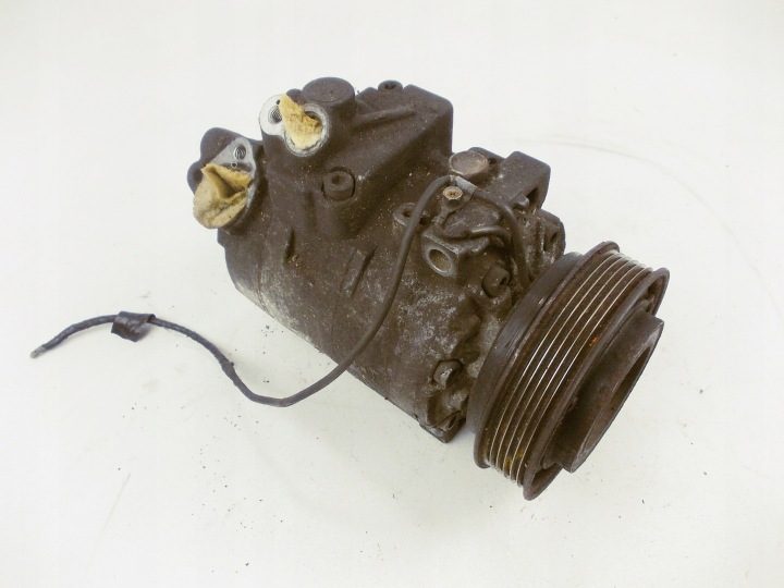 КОМПРЕССОР КОНДИЦИОНЕРА Volkswagen PASSAT B5 2,3 VR5 Audi 8d0260808, фото 1