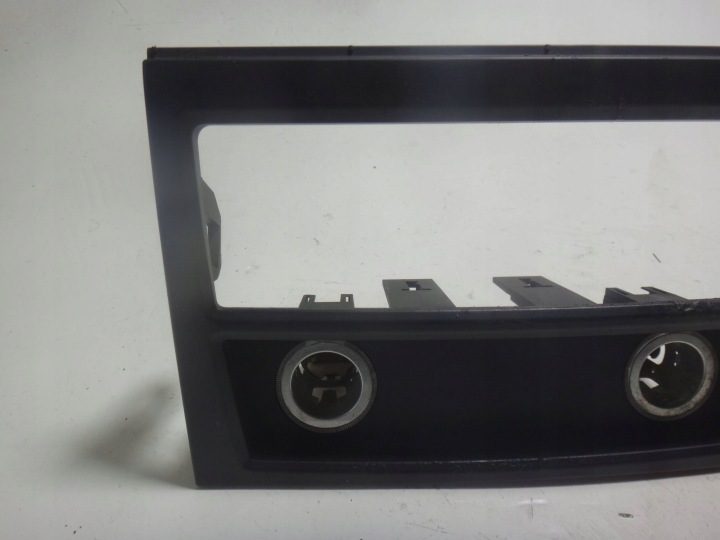 РАМКА КОРПУС ПАНЕЛЬ ГНЕЗДО ПРИКУРИВАТЕЛЯ ЗАДНЕЕ BMW F01 F02 9113673, фото 2