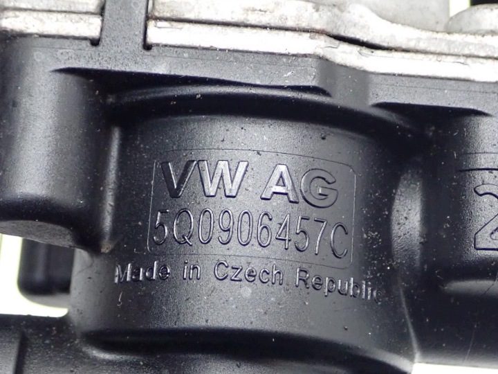КЛАПАН ЦИРКУЛЯЦИИ ОХЛАЖДАЮЩЕЙ ЖИДКОСТИ ЭЛЕКТРОКЛАПАН 5Q0906457C VW ID5 ID.5 PRO 22 г., фото 3