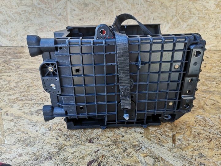 Mercedes W177 A-класс W118 кожух аккумулятора в сборе A2475459300, фото 5