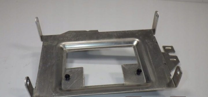 КРОНШТЕЙН CZYTNIKA NAVIGACJI AUDI A8 S8 D3 4E0919897A, фото 3