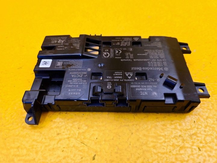 Mercedes-Benz C W205 БЕСПРОВОДНАЯ ЗАРЯДКА A2059007549. B, фото 3