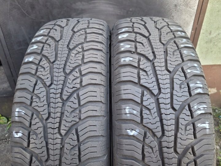 Шина всесезонная Uniroyal AllSeasonExpert 2 175/65R15 84 т сцепление на снегу (3PMSF), фото 1