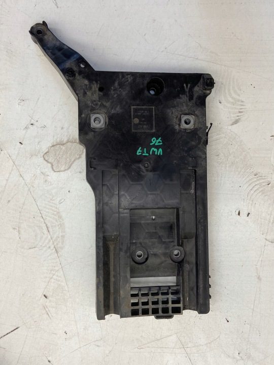 Площадка аккумулятора 7T0907509B Multivan T7 цвет LA7Q, фото 1