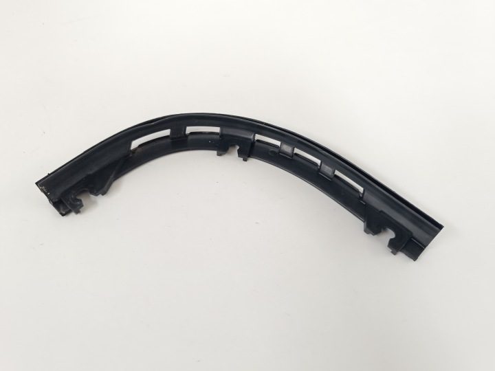 4F0833346B МОЛДИНГ AUDI VW, фото 1
