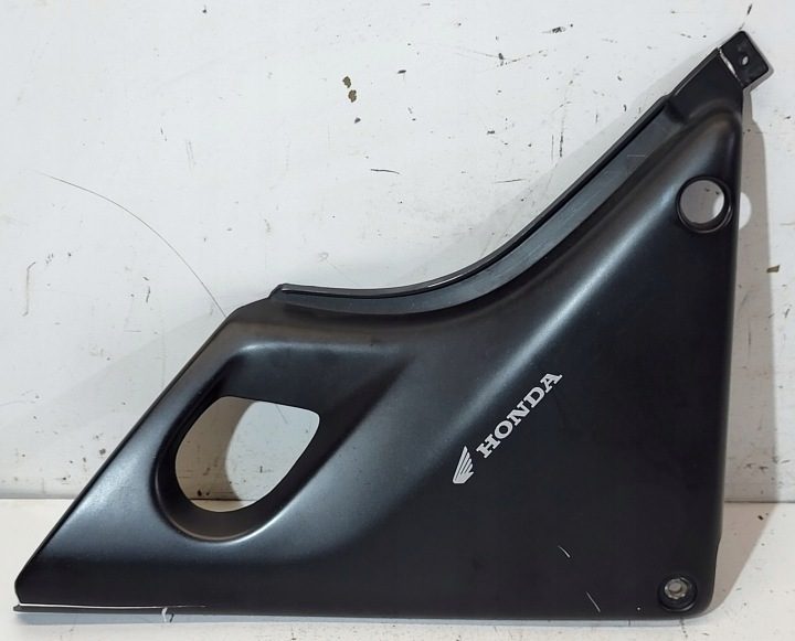 Боковина вставка обтекатель левый 83700-KBV-0000 Honda CB 500 PC26 1993-1996r, фото 1