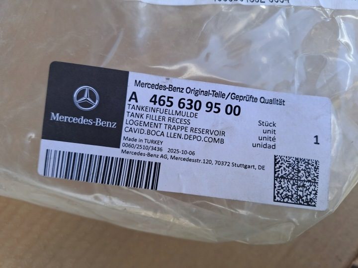 MERCEDES W465 КРЫШКА ГОРЛОВИНЫ БЕНЗОБАКА A4656309500, фото 3