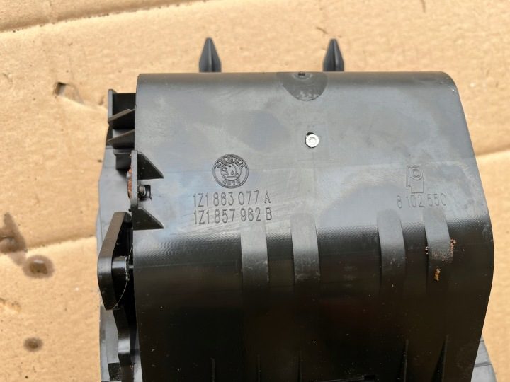 ПЕПЕЛЬНИЦА SKODA OCTAVIA II 2004-2008 ХЭТЧБЕК 1Z1857962, фото 3
