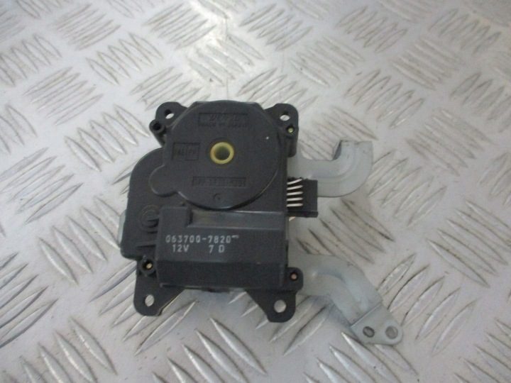 МОТОРЧИК ПЕЧКИ TOYOTA AVENSIS T22 1.6 VVT-I 063700-7820, фото 1