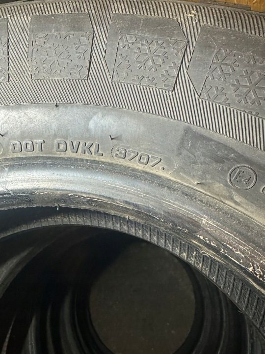 Шина зимняя Vredestein Comtrac Winter 195/80R14 106 R сцепление на снегу (3PMSF), фото 8