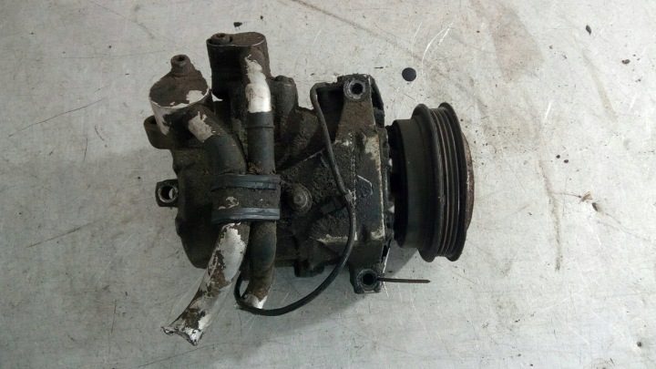 Компрессор кондиционера Volkswagen Passat B5 8D0260808, фото 1