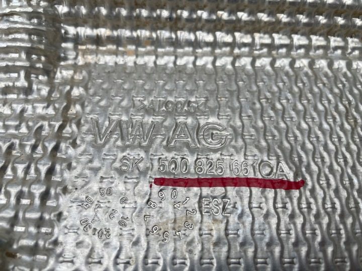 VW SKODA SEAT ТЕПЛОЗАЩИТНЫЙ ЭКРАН ТОННЕЛЯ 5Q0825661CA, фото 3