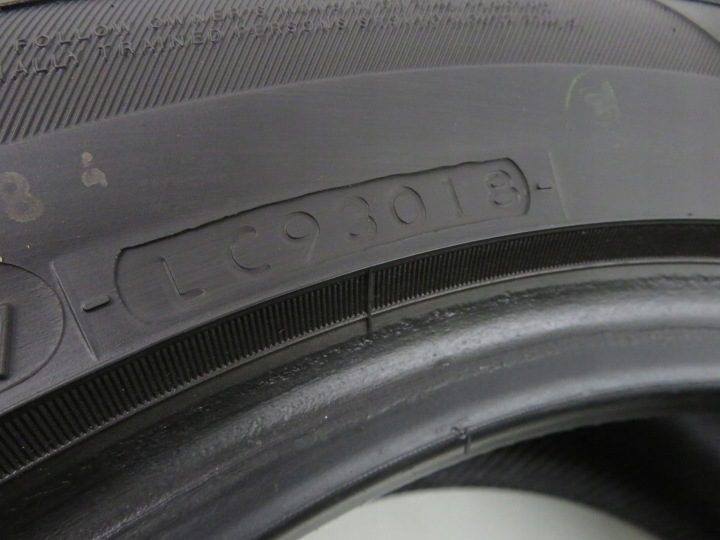 Шина летняя Yokohama ADVAN Fleva V701 205/55R15 88 В защита диска, фото 4