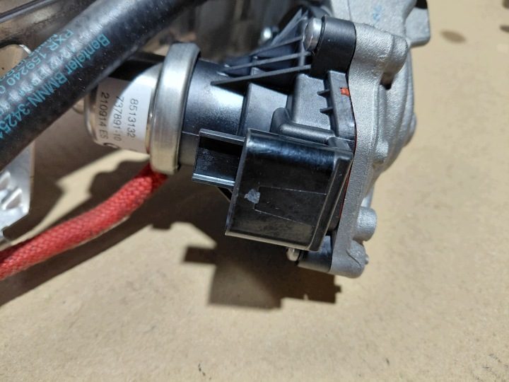 BMW G01 G05 G06 G20 G30 B57 ОРИГИНАЛЬНЫЙ РАДИАТОР EGR AGR 8599832 35 л.с. !, фото 2