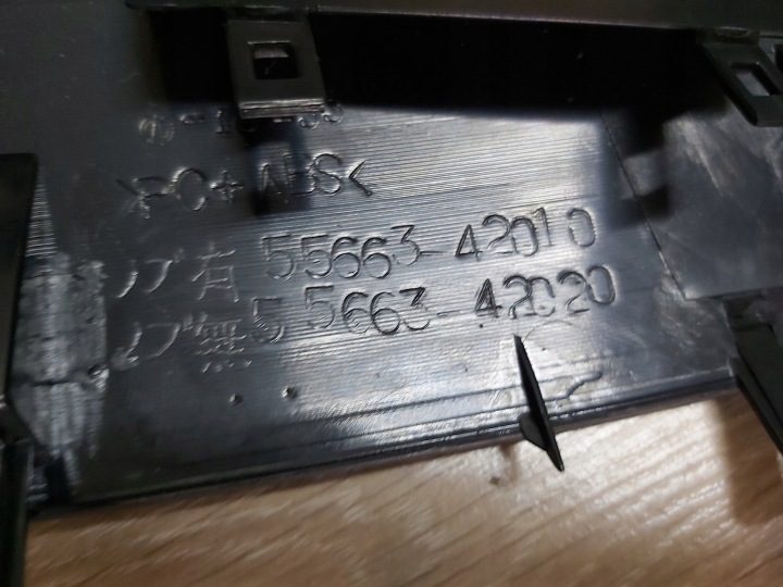 Toyota Rav4 III дефлектор обдува средний 55663-42010, фото 4