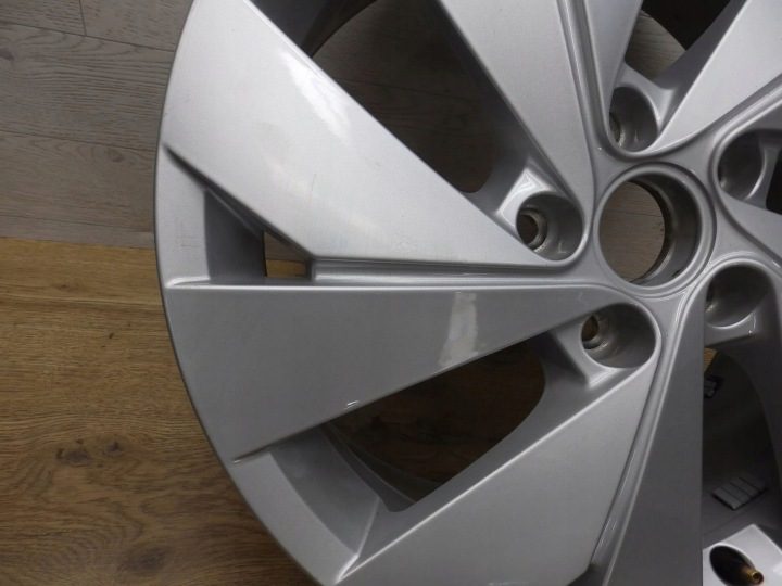 Литой диск Volkswagen OE Golf VIII 6.5" x 17" 5x112 ET 46, фото 8