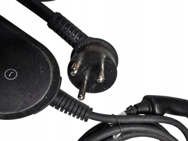 AUDI ТРУБКА ДЛЯ ЗАРЯДКИ Зарядное устройство e-Tron 11 кВт Type 2 8V4971675AS OEM, фото 8