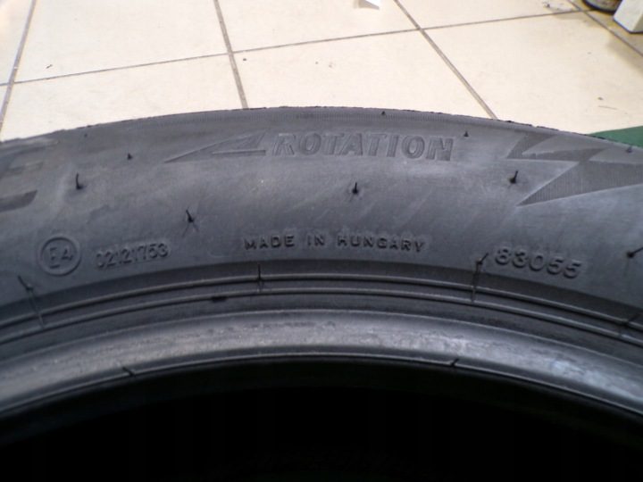 Шина зимняя Bridgestone Blizzak LM005 235/55R19 105 В усилитель (XL), фото 5