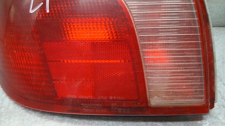 Фонарь левый задний Toyota Yaris I 1.0B, фото 2