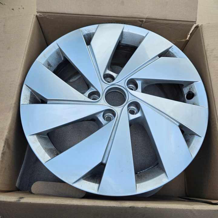 Литой диск Volkswagen GOLF 8 VIII 7.0" x 17" 5x112 ET 46, фото 2