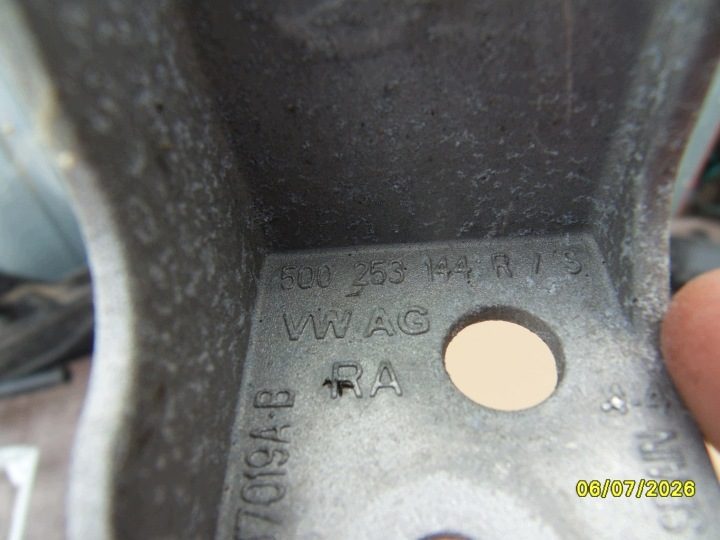 КРОНШТЕЙН ГЛУШИТЕЛЯ VOLKSWAGEN OE 5Q0253144R, фото 3