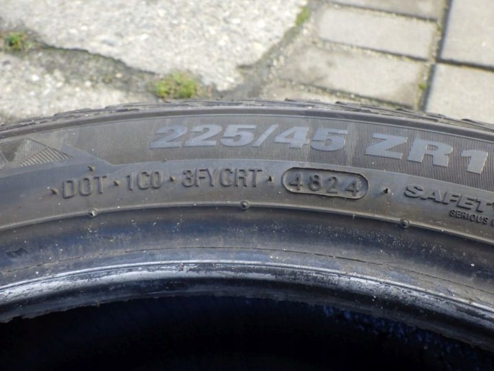 Шина всесезонная Kumho Solus 4S HA32 225/45R19 96 Вт сцепление на снегу (3PMSF), усилитель (XL), фото 8