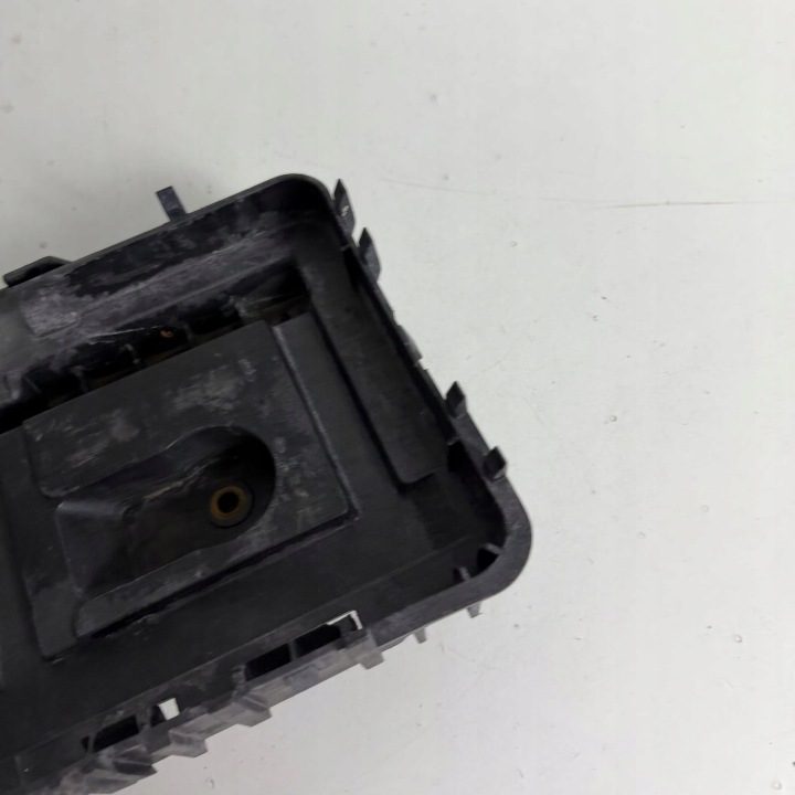 Основание кожух аккумулятора Tiguan Passat B7 Scirocco Caddy OE 1K0915325B, фото 5