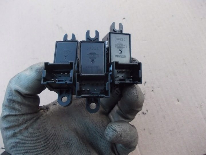 Блок кнопок стеклоподъемников Nissan Primera p12 2,2 dCi, фото 2